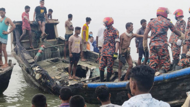 কক্সবাজারে ট্রলার থেকে ১০ জেলের মরদেহ উদ্ধার