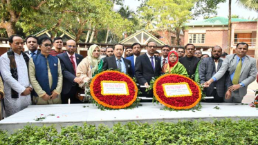 টুঙ্গিপাড়ায় বঙ্গবন্ধুর সমাধিসৌধে এসআইবিএলের শ্রদ্ধা 