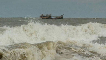 বঙ্গোপসাগরে লঘুচাপ সৃষ্টির আভাস, বাড়তে পারে বৃষ্টি