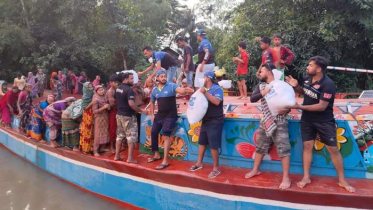 সুনামগঞ্জে ইয়ামাহা রাইডারস্ ক্লাব এর ত্রাণ বিতরণ